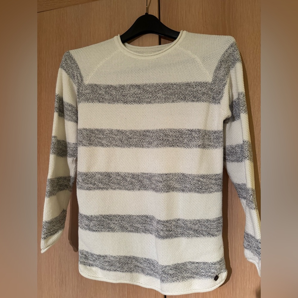 Zara Boys Gray/white  Collar Sweater Sz 12